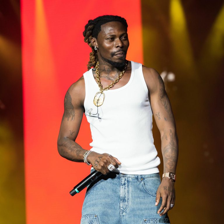 1900x1900-000000-80-0-0